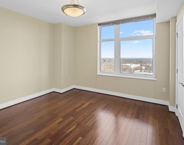 8220 Crestwood Drive - Photo Thumbnail 25