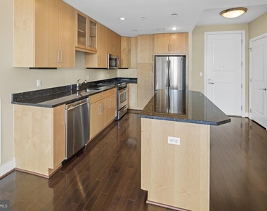 8220 Crestwood Drive - Photo Thumbnail 8