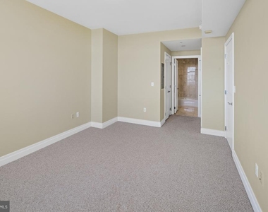 8220 Crestwood Drive - Photo Thumbnail 17