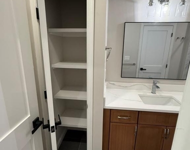 1716 Lake Shore Crest Drive - Photo Thumbnail 10