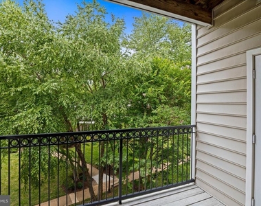 1580 Spring Gate Drive - Photo Thumbnail 23