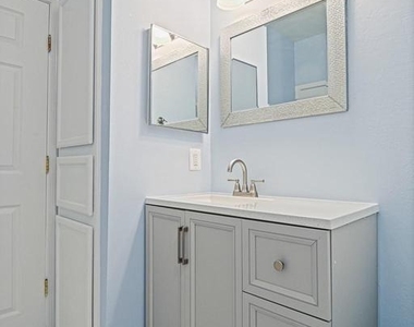 1580 Spring Gate Drive - Photo Thumbnail 12