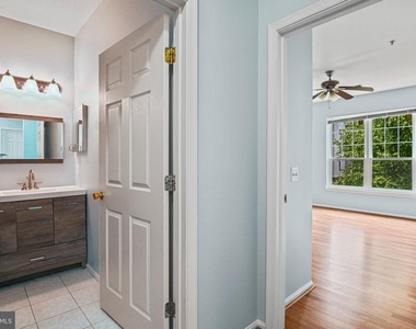 1580 Spring Gate Drive - Photo Thumbnail 15