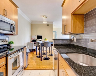 1591 Spring Gate Drive - Photo Thumbnail 16