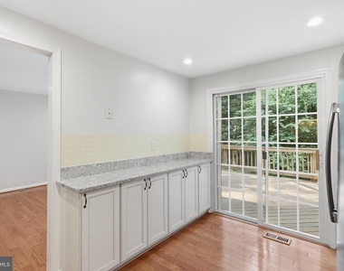 11712 Mossy Creek Lane - Photo Thumbnail 17