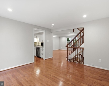 11712 Mossy Creek Lane - Photo Thumbnail 14