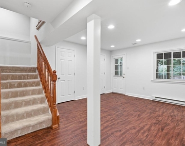 11712 Mossy Creek Lane - Photo Thumbnail 31