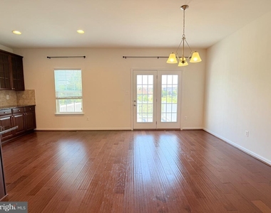 152 Trout Lily Drive - Photo Thumbnail 12