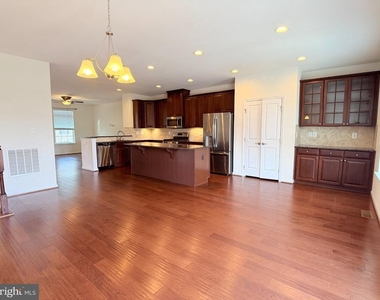 152 Trout Lily Drive - Photo Thumbnail 10