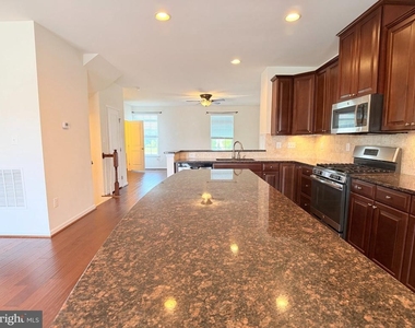 152 Trout Lily Drive - Photo Thumbnail 8