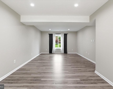 7264 Twilight Court - Photo Thumbnail 38