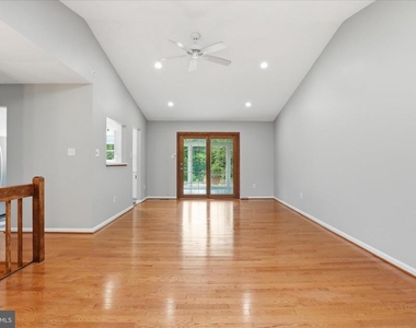 7264 Twilight Court - Photo Thumbnail 24