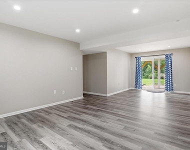 7264 Twilight Court - Photo Thumbnail 13