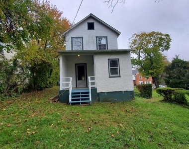 30 S Calhoun Street - Photo Thumbnail 4