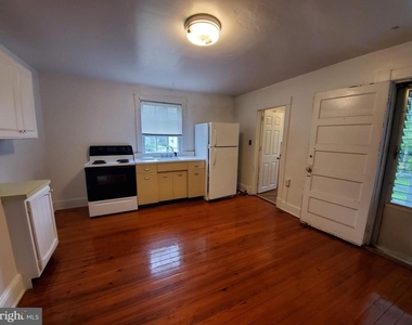 30 S Calhoun Street - Photo Thumbnail 14