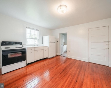 30 S Calhoun Street - Photo Thumbnail 13