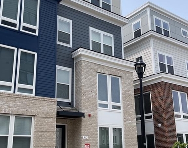 3612 Farr Avenue - Photo Thumbnail 35