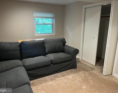 1108 Archer Court - Photo Thumbnail 10