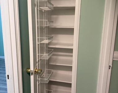 4316 N Pershing Drive - Photo Thumbnail 8