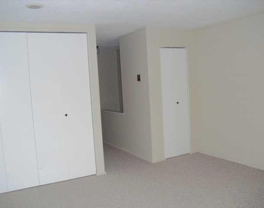 442 S First Street - Photo Thumbnail 10
