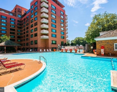 1021 Arlington Boulevard - Photo Thumbnail 29