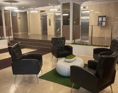 1021 Arlington Boulevard - Photo Thumbnail 6