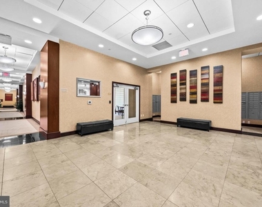 1020 N Highland Street - Photo Thumbnail 27