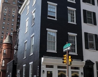 238 S 20th Street - Photo Thumbnail 5