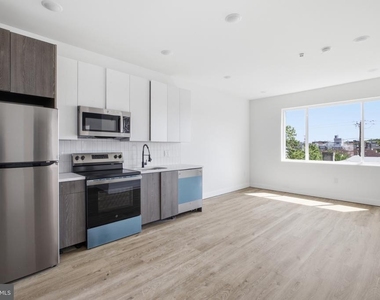 613 N Brooklyn Street - Photo Thumbnail 2