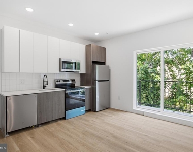 613 N Brooklyn Street - Photo Thumbnail 5
