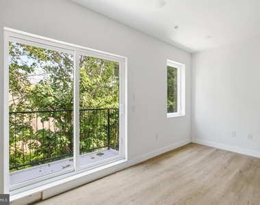 613 N Brooklyn Street - Photo Thumbnail 10
