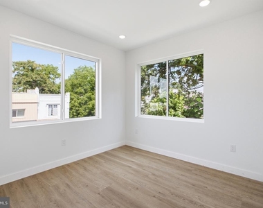613 N Brooklyn Street - Photo Thumbnail 7