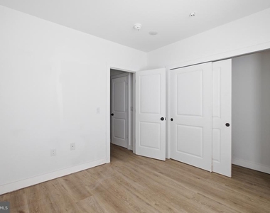 613 N Brooklyn Street - Photo Thumbnail 10
