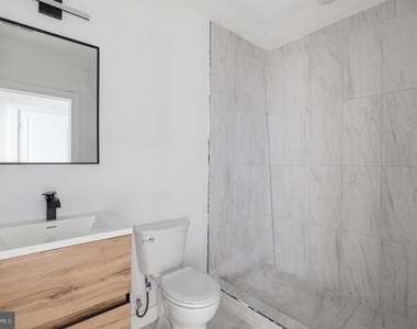 613 N Brooklyn Street - Photo Thumbnail 8