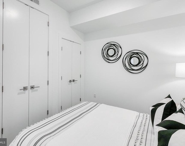 1524 South Street - Photo Thumbnail 10