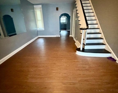 3925 N 6th Street - Photo Thumbnail 1