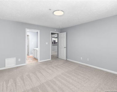 3340 Harbour Pointe Place - Photo Thumbnail 10