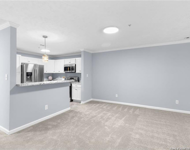 3340 Harbour Pointe Place - Photo Thumbnail 6