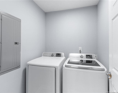 3340 Harbour Pointe Place - Photo Thumbnail 16