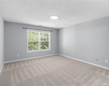 3340 Harbour Pointe Place - Photo Thumbnail 9