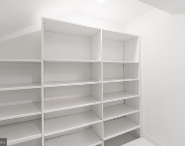 749 N 20th Street - Photo Thumbnail 14