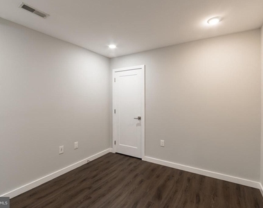 749 N 20th Street - Photo Thumbnail 13