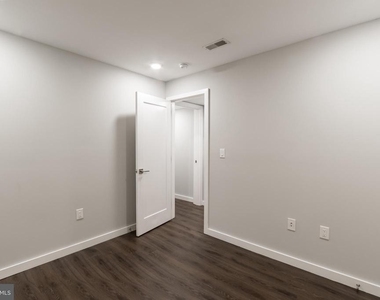 749 N 20th Street - Photo Thumbnail 12