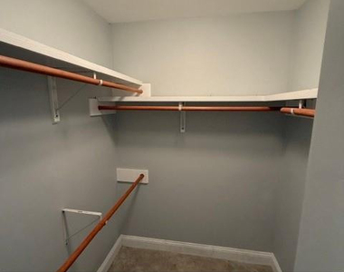 918 Carolina Avenue - Photo Thumbnail 8