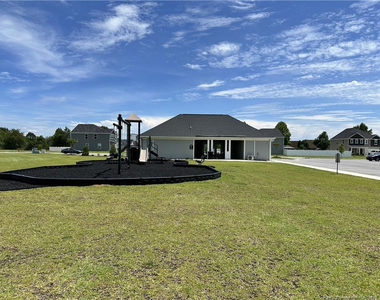 240 Melbourne Drive - Photo Thumbnail 20