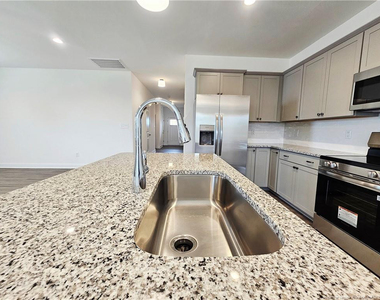 283 Crowville Street - Photo Thumbnail 20