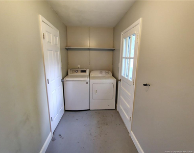 515 Farmview Drive - Photo Thumbnail 8