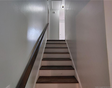 515 Farmview Drive - Photo Thumbnail 9