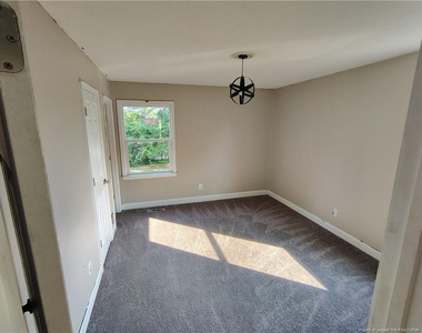 515 Farmview Drive - Photo Thumbnail 11