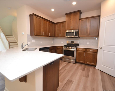 1127 Brightskies Street - Photo Thumbnail 6
